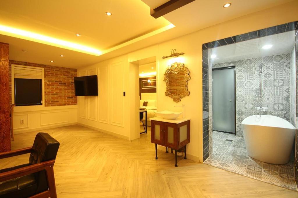 Gray Hotel Пусан Екстер'єр фото